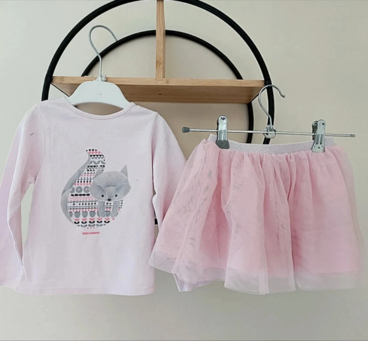 23 24 mois 2 ans ensemble obaibi okaidi Teeshirt et jupe